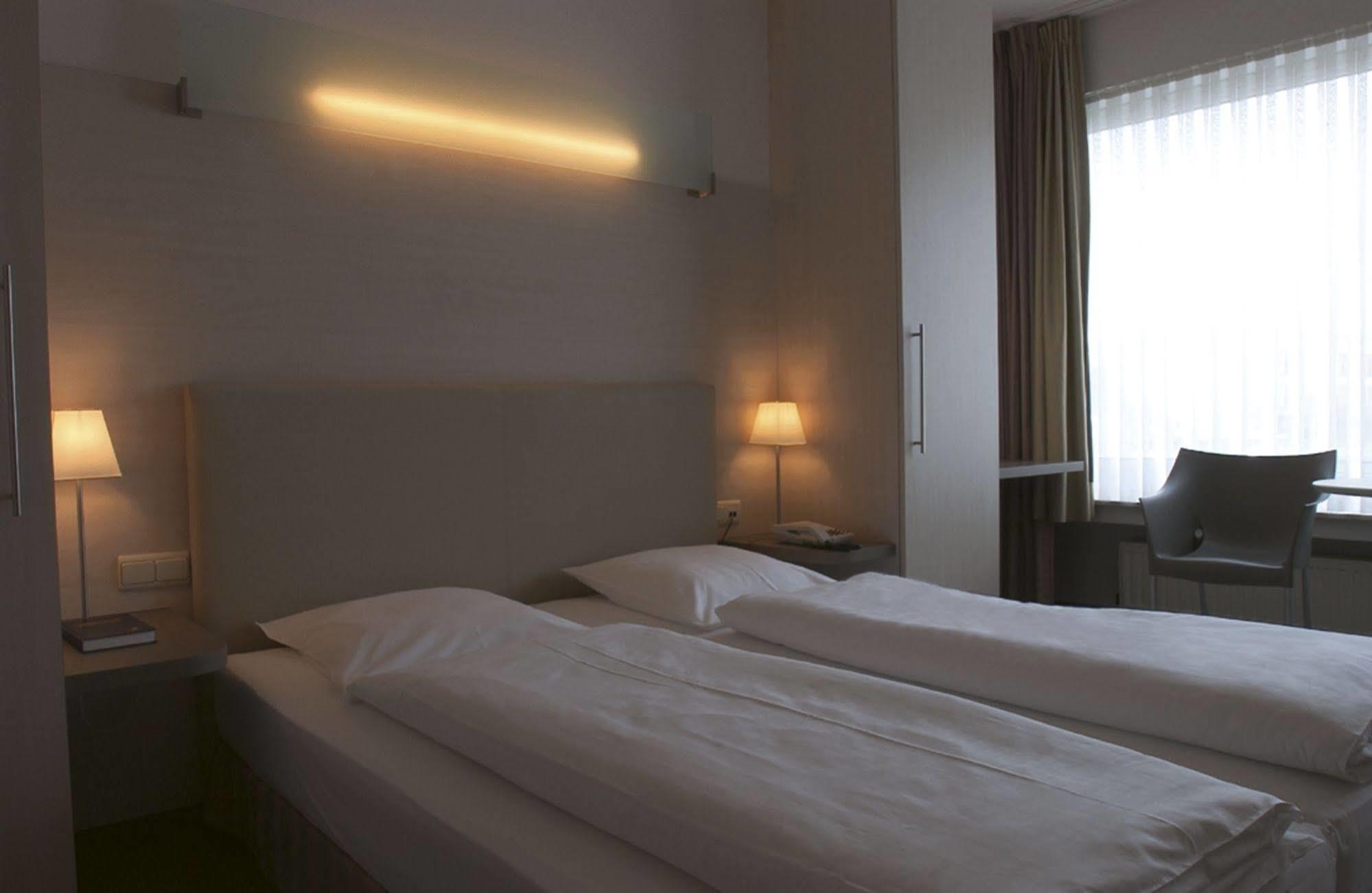 Hotel Melinda Ostend Exterior photo